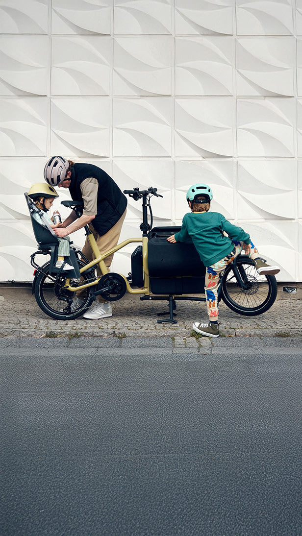 Family box bikes for 2 kids in London