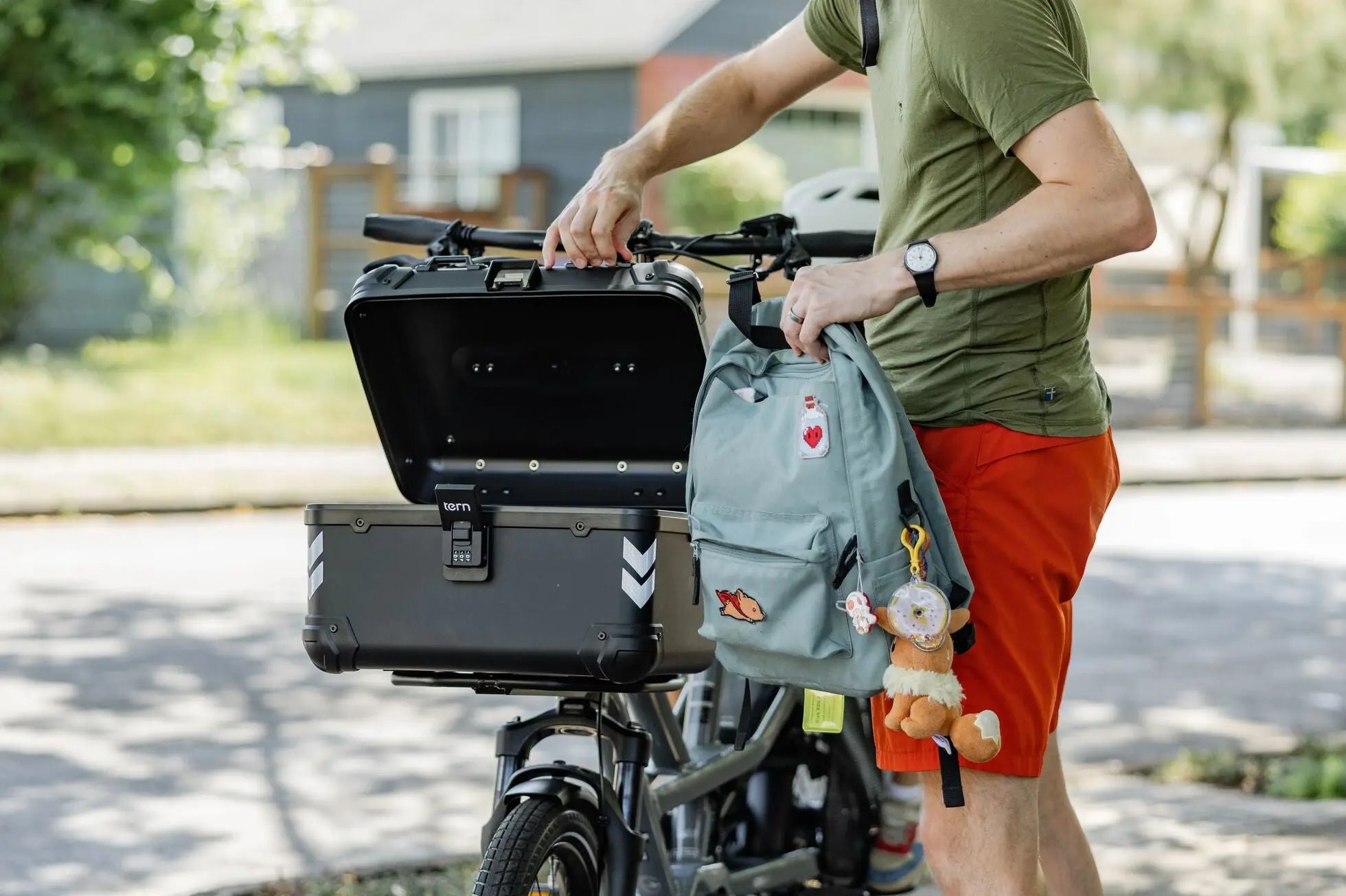 Tern Hardshell Hauler