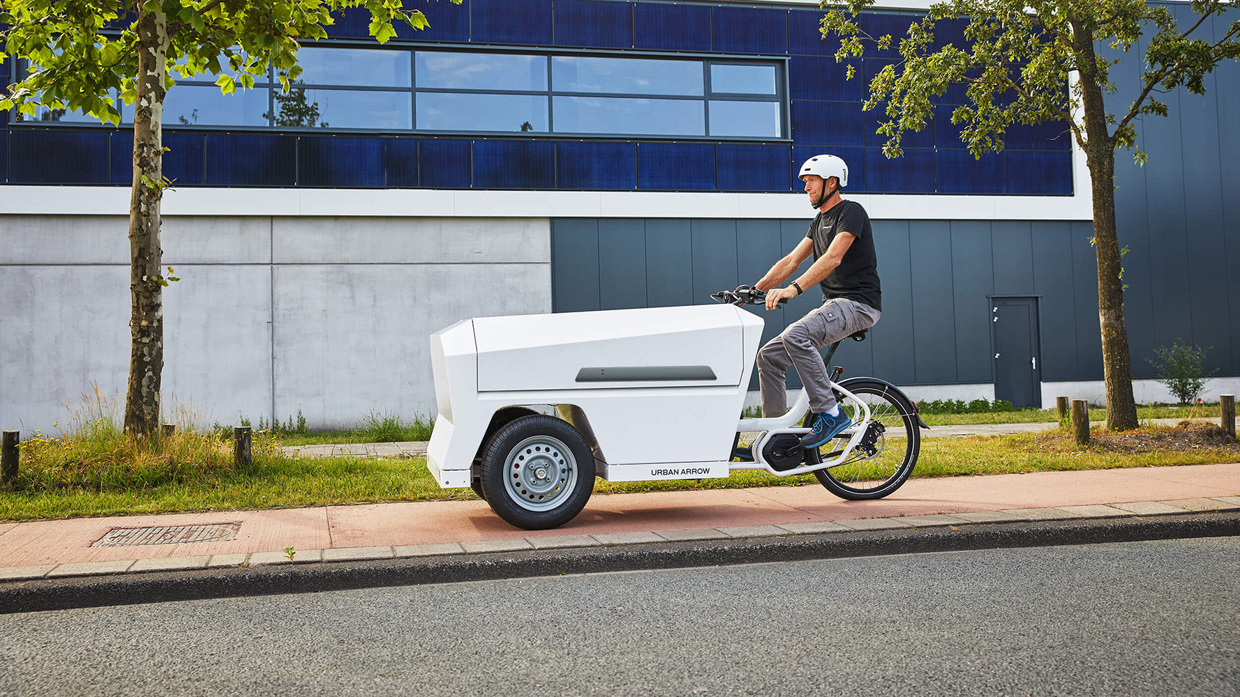 Urban Arrow electric cargo trike, London
