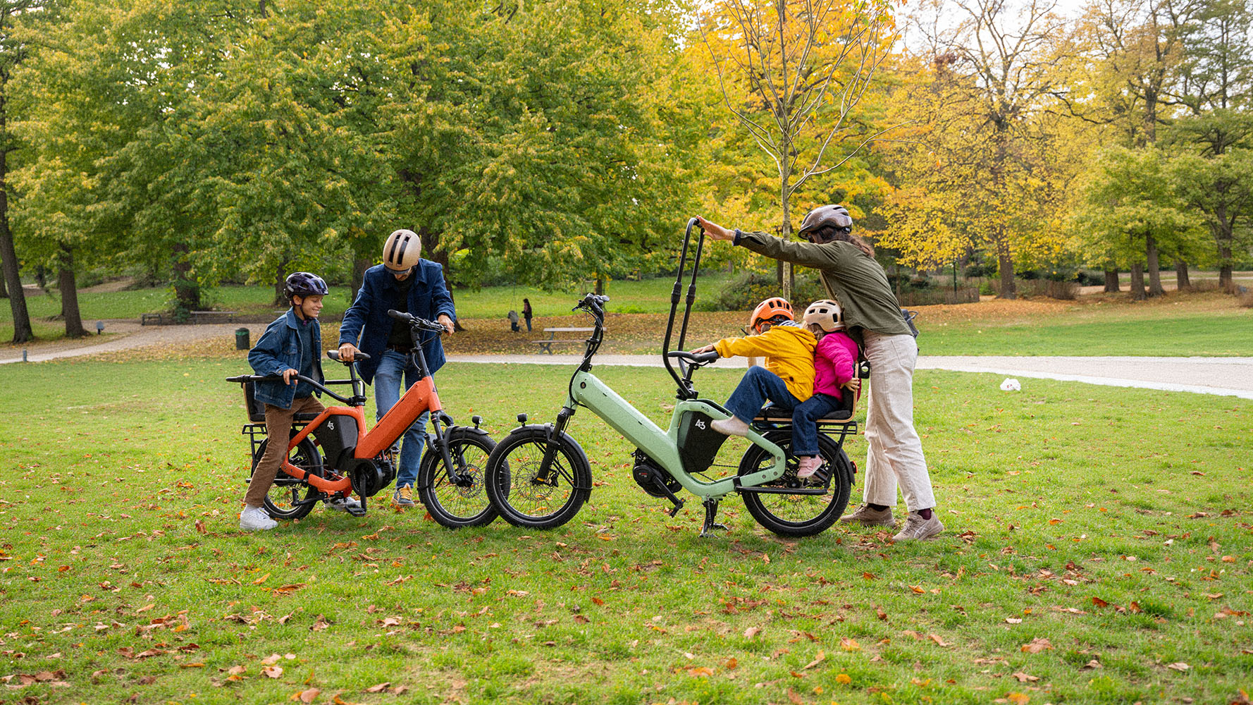 Bike43 longtail electric family bike for 2 kids