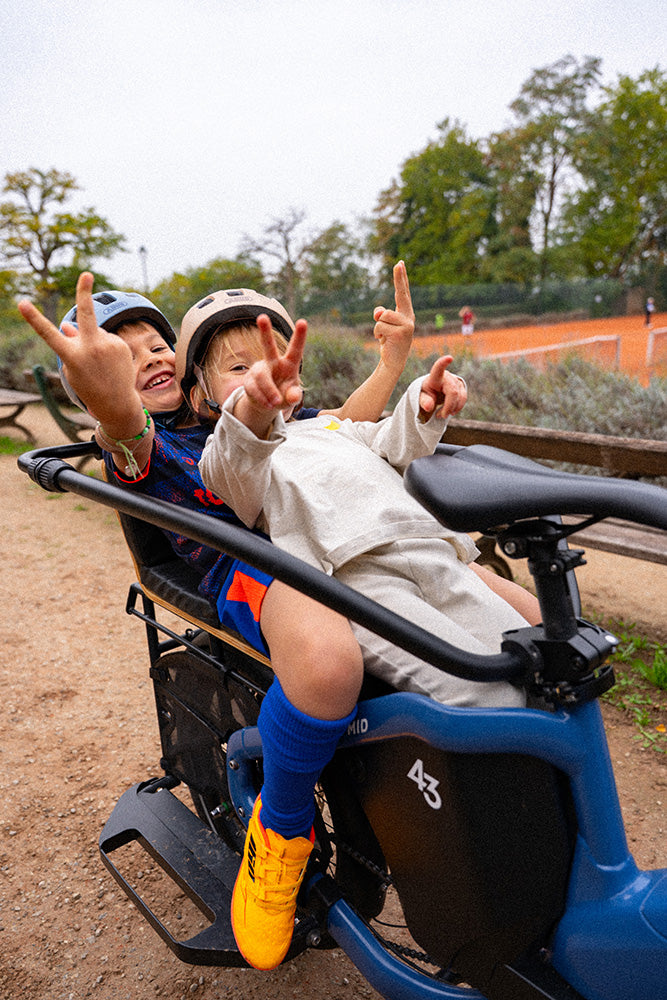 Bike43 longtail electric family bike for 2 kids