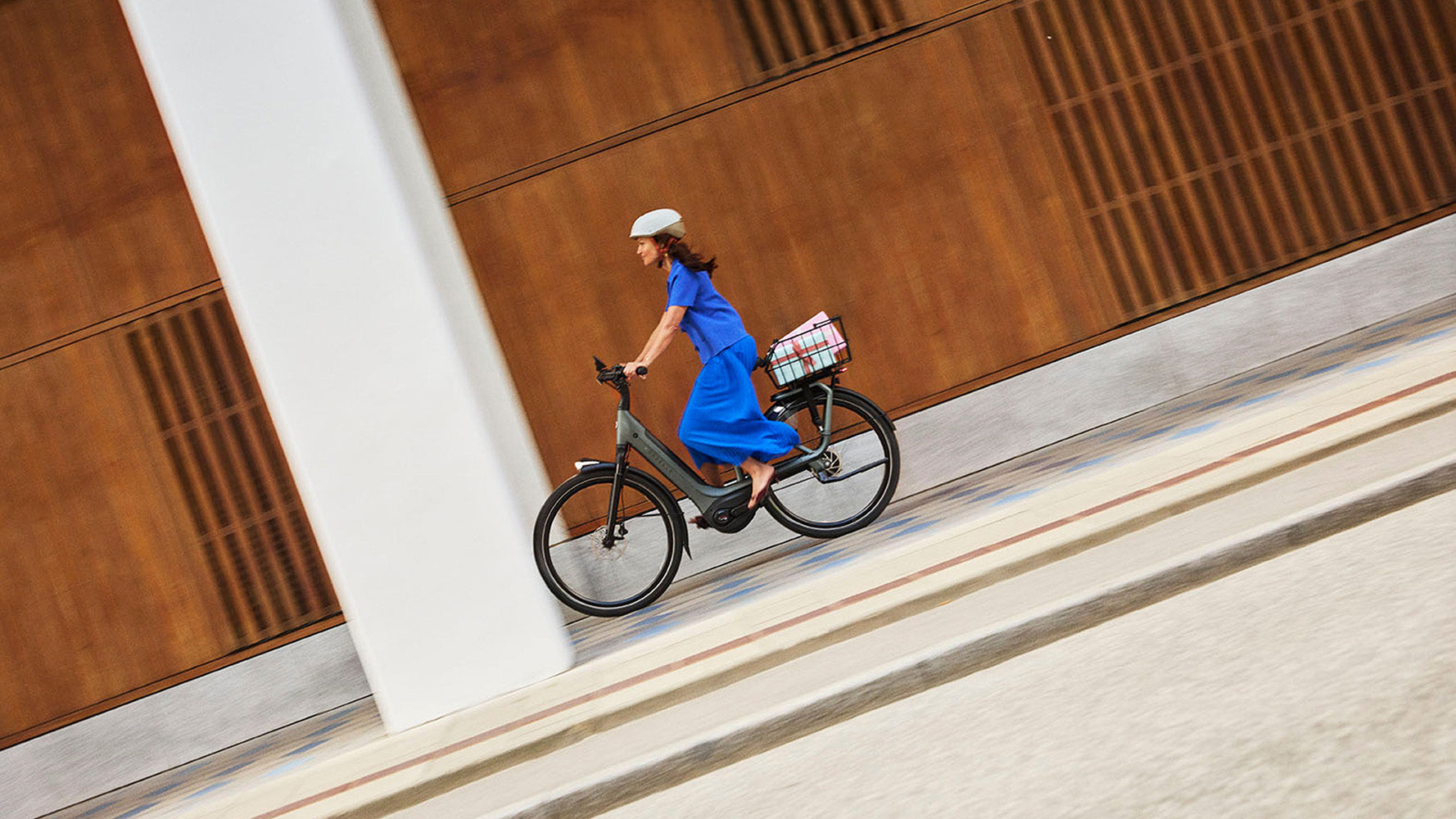 Gazelle Avignon Dutch electric city bike