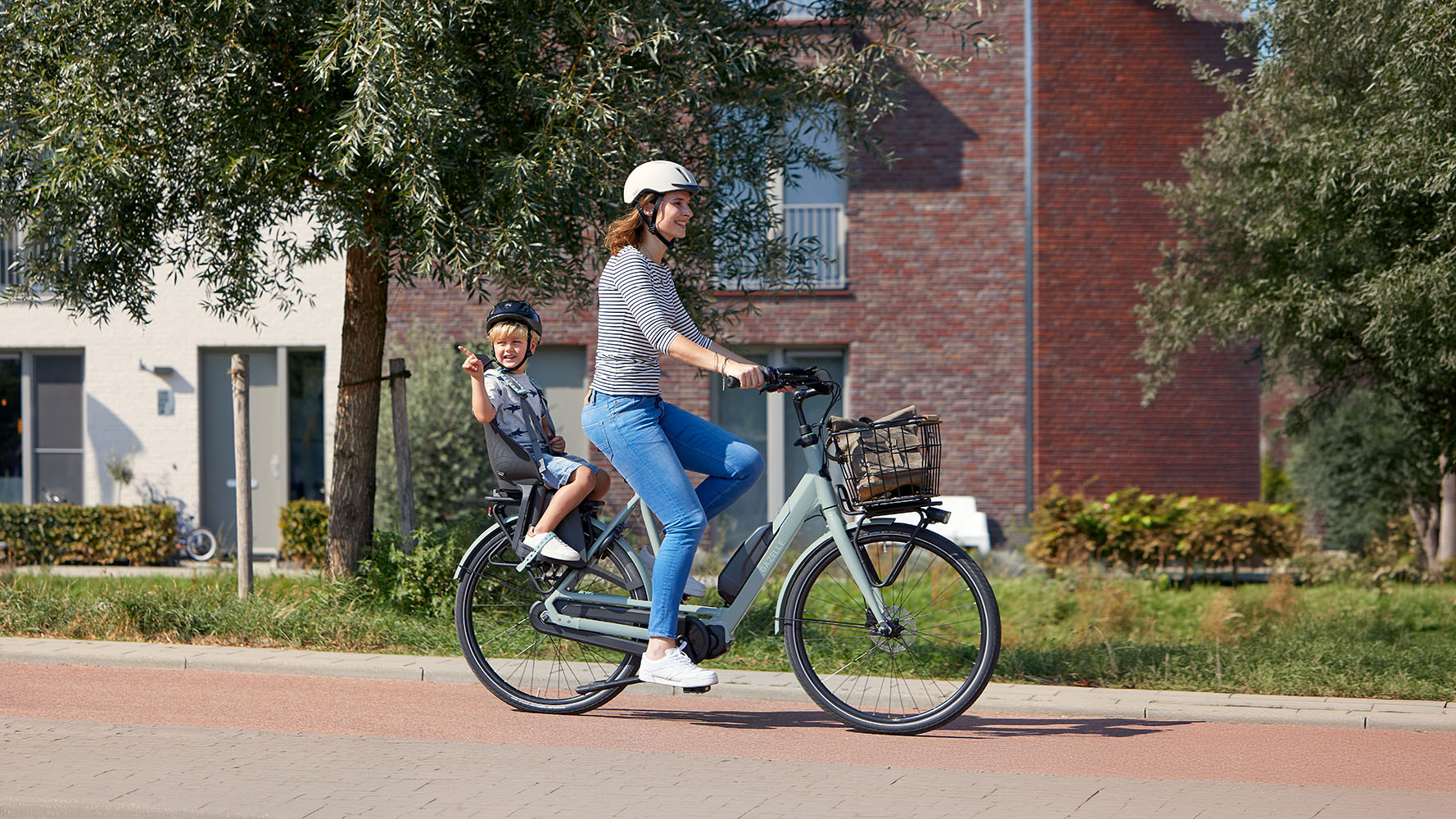 Gazelle Bloom Dutch electric family bike