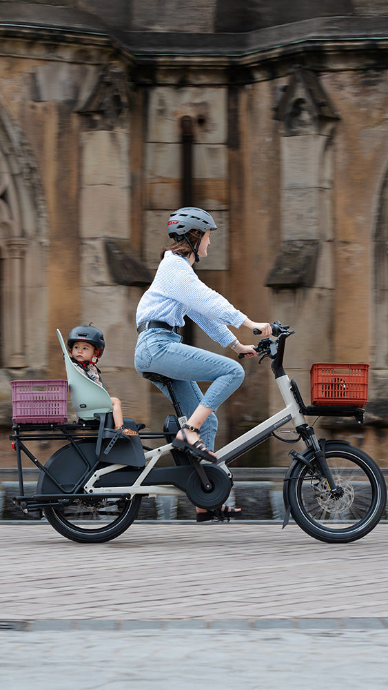 Moustache Lundi Cargo 5 electric longtail family bike