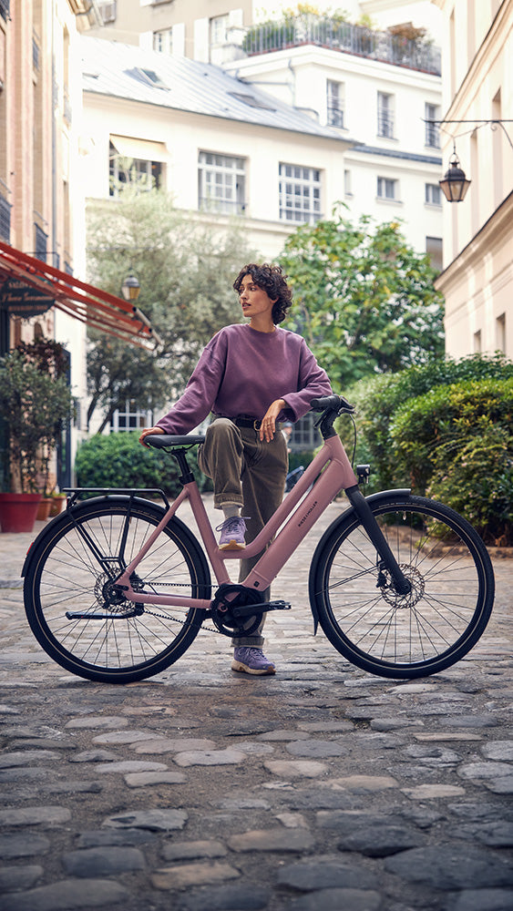 Riese & Müller Culture Mixte urban electric bike in Biscuit