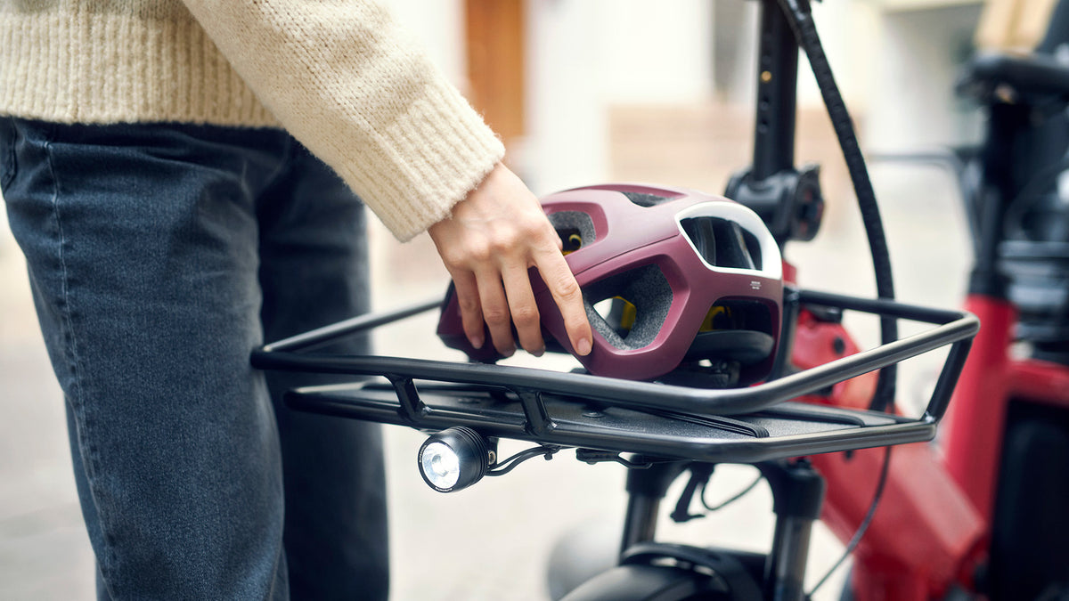 Riese & Müller Multitinker2 Vario longtail family bike in Lava Red
