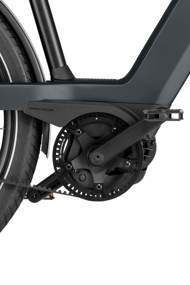 Bosch motor and chainring with Gates belt drive on the Nevo5 silent CORE
