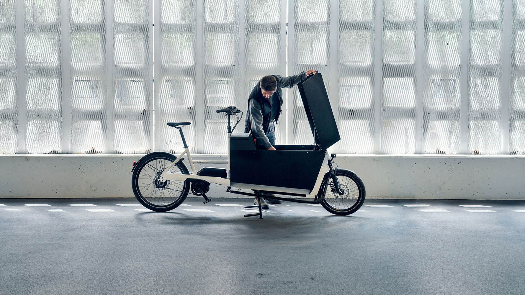 Riese & Müller Transporter2 85 electric cargo bike, London