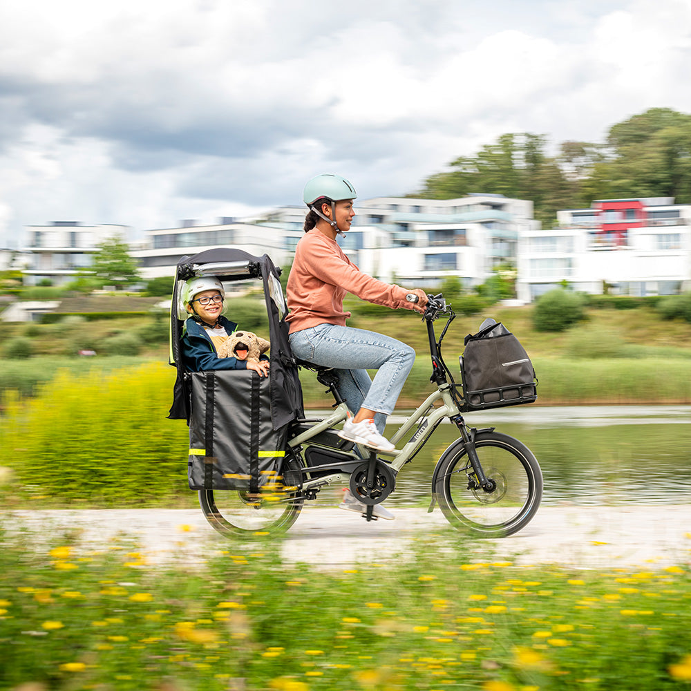 Tern HSD electric family bike for one child weather protection