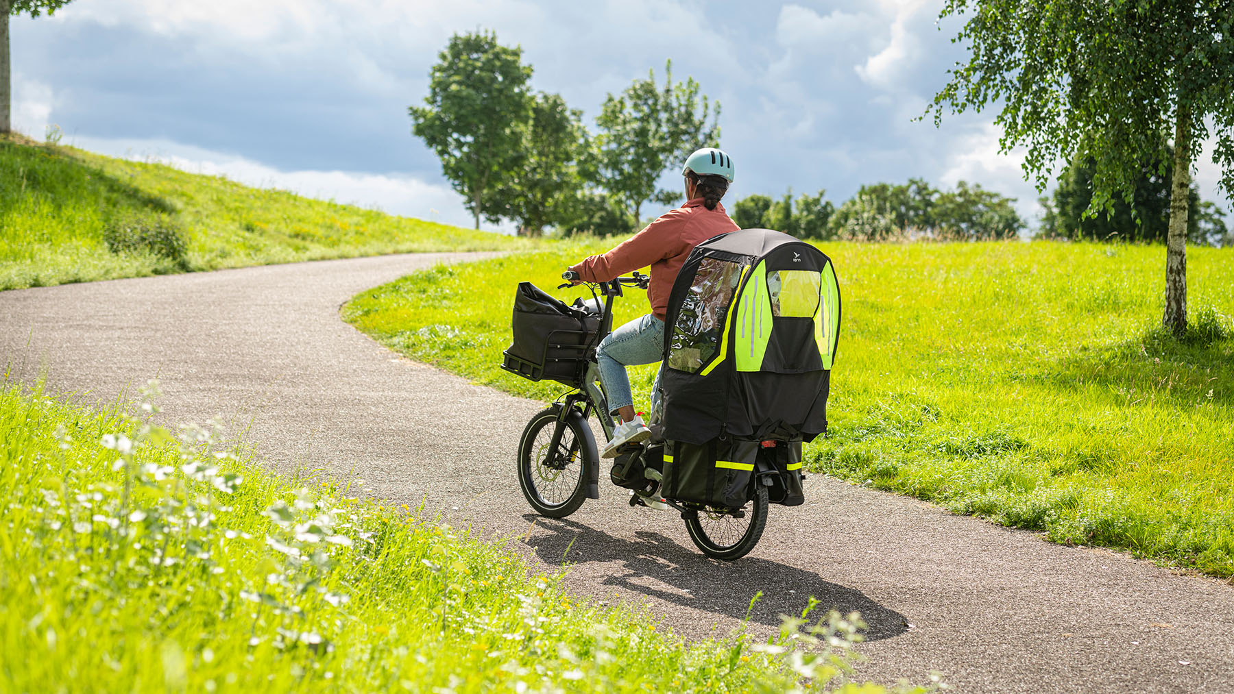 Tern HSD electric family bike Storm Shield Mini