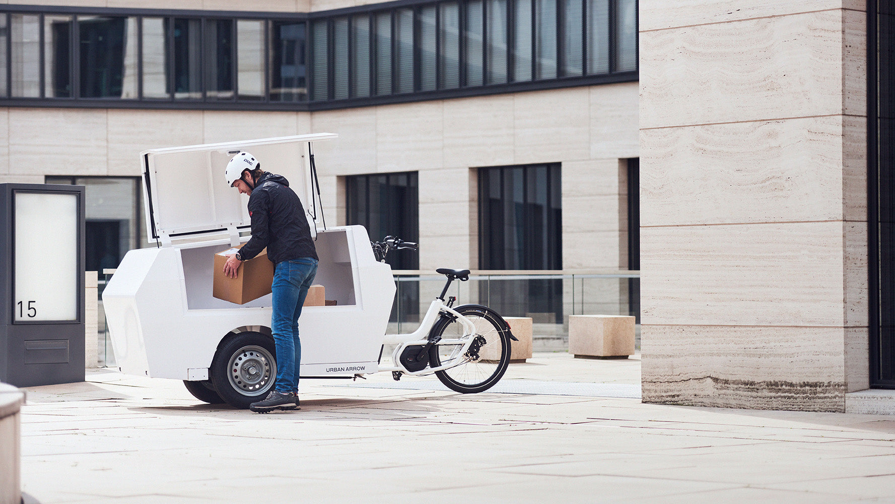 Urban Arrow Tender 2500 electric trike for cargo