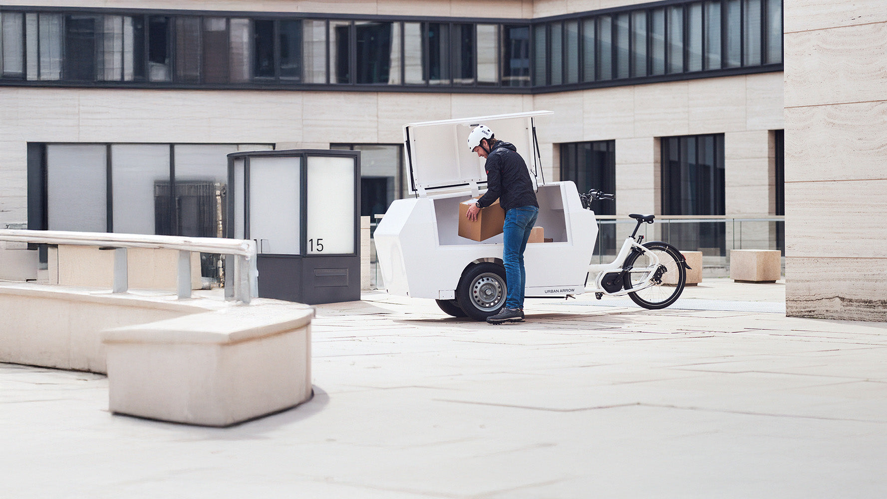 Urban Arrow Tender 2500 electric trike, London