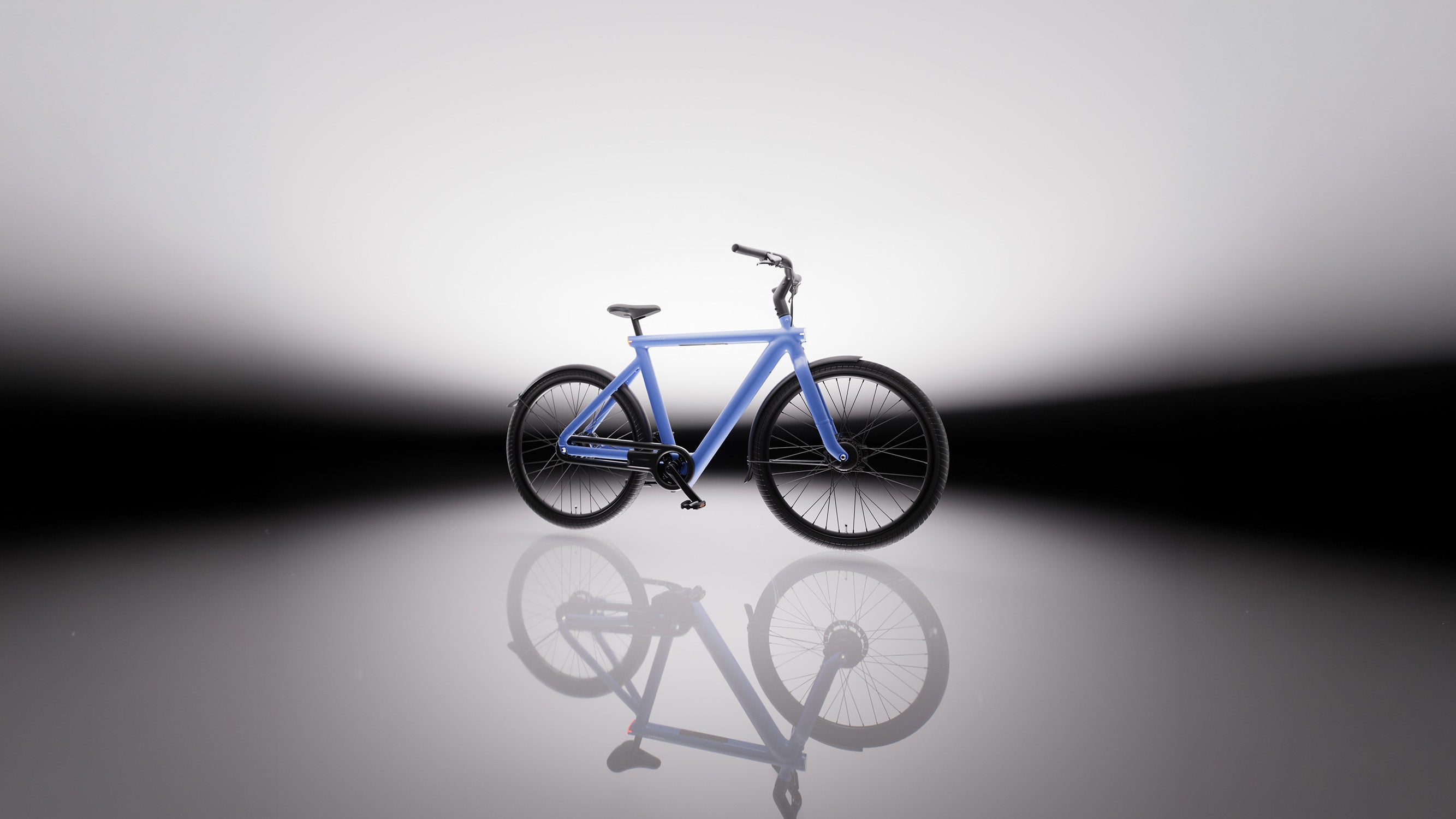 VanMoof S6 side in Blue
