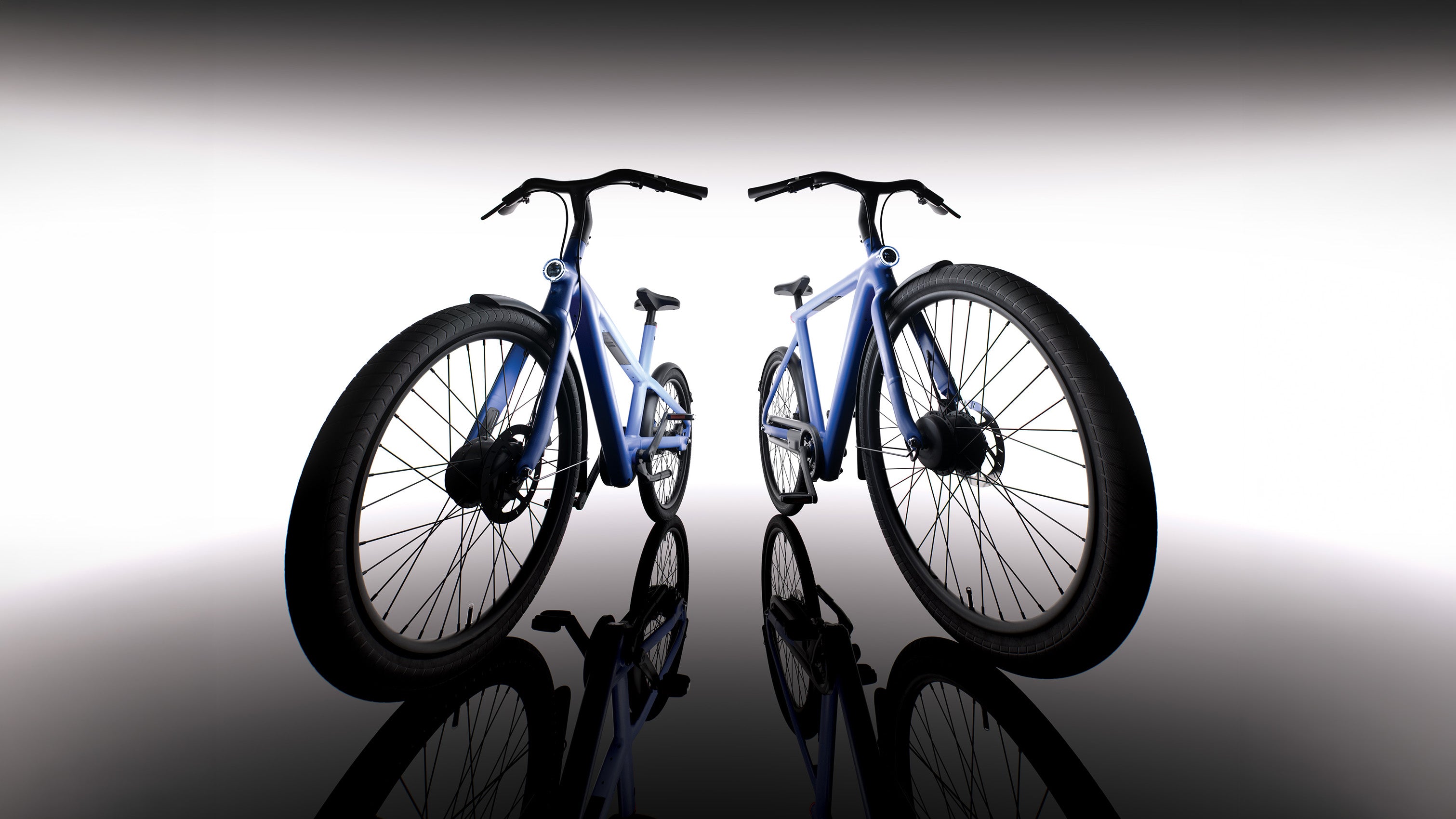 VanMoof S6 angle in Blue